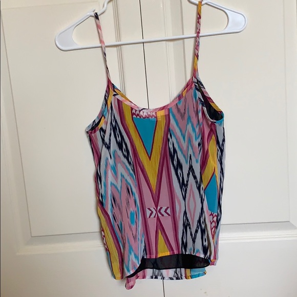 Gorgeous sheer back tank top - Picture 4 of 5